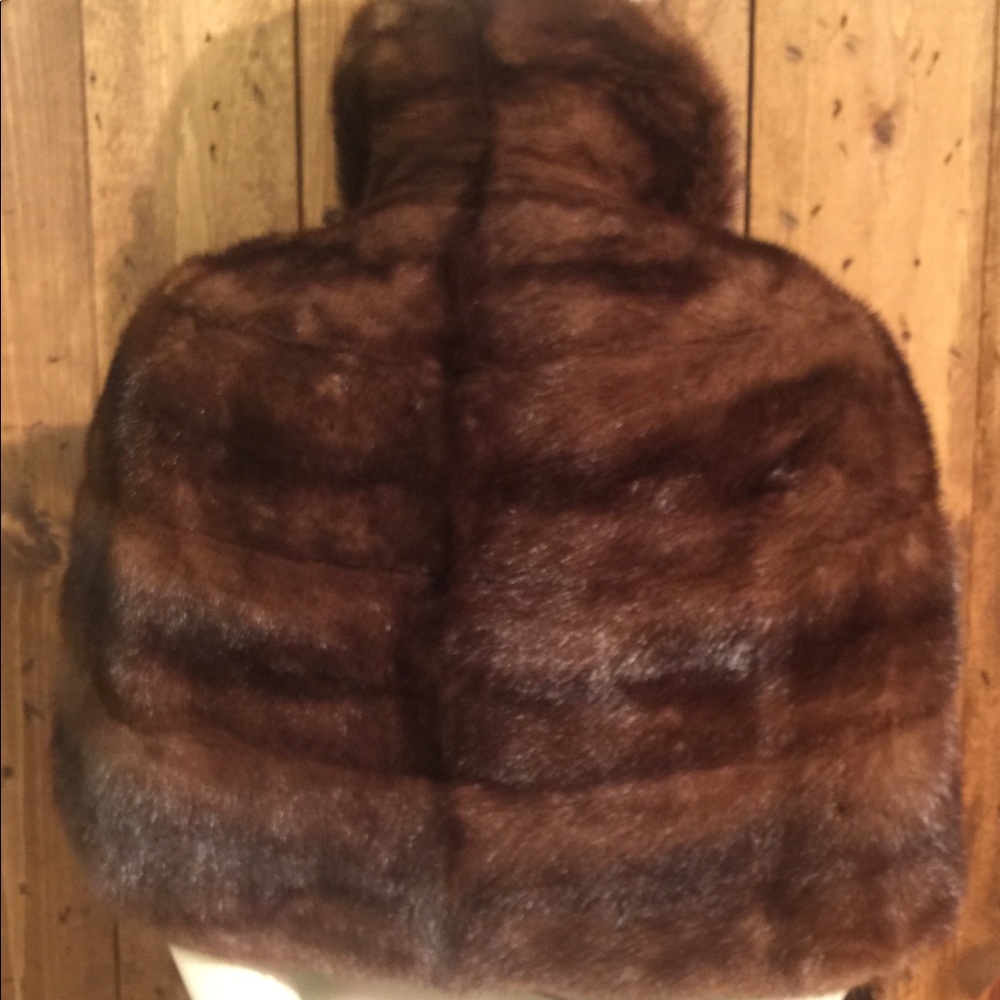 Custom Fur Cape Jacket - Picture 4 of 8